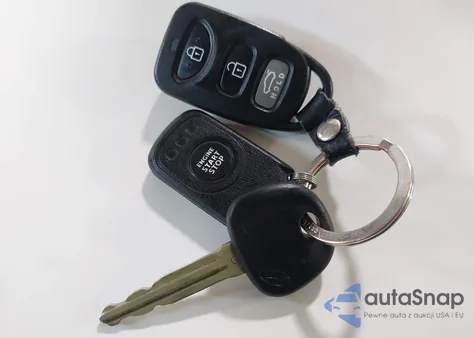 2018 Hyundai Elantra Sel z USA, uszkodzony, nr VIN 5NPD84LF3JH242786